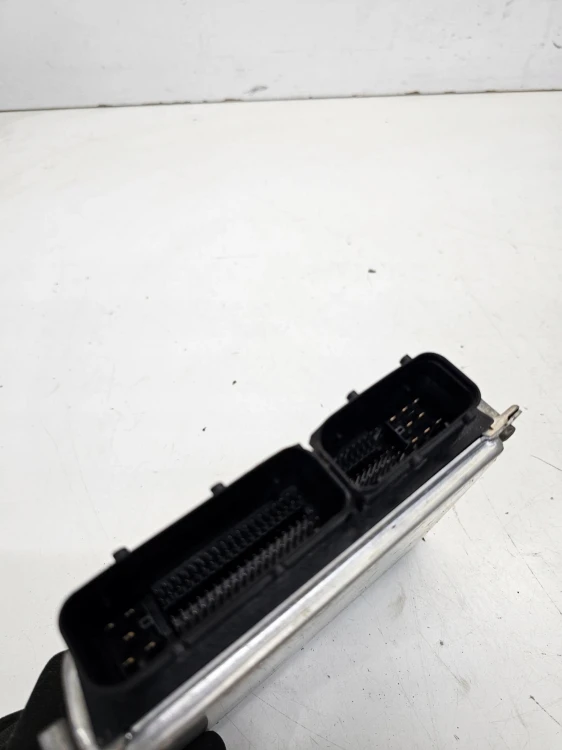 STEROWNIK KOMPUTER SILNIKA AUDI A4 B6 B7 1.8 T 8E0909518 0261206869
