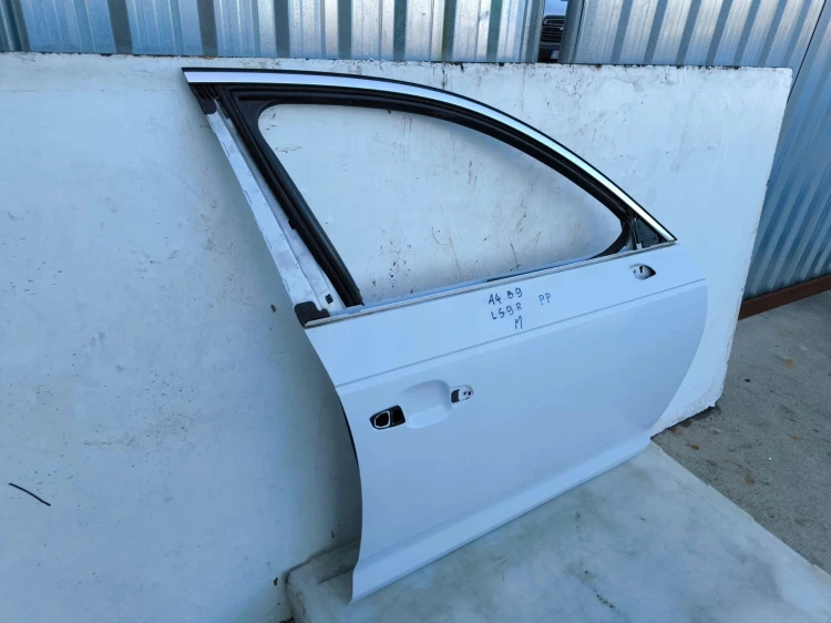 DRZWI PRAWY PRZÓD AUDI A4 B9 LS9R SEDAN/ AVANT / KOMBI