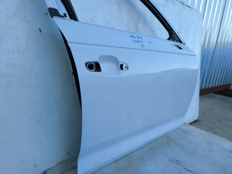 DRZWI PRAWY PRZÓD AUDI A4 B9 LS9R SEDAN/ AVANT / KOMBI