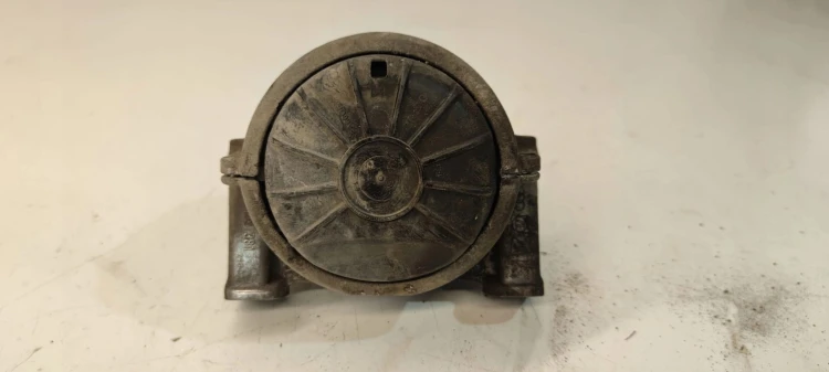 PODUSZKA SILNIKA L P AUDI A4 B8 A5 8T 8K0199381KA