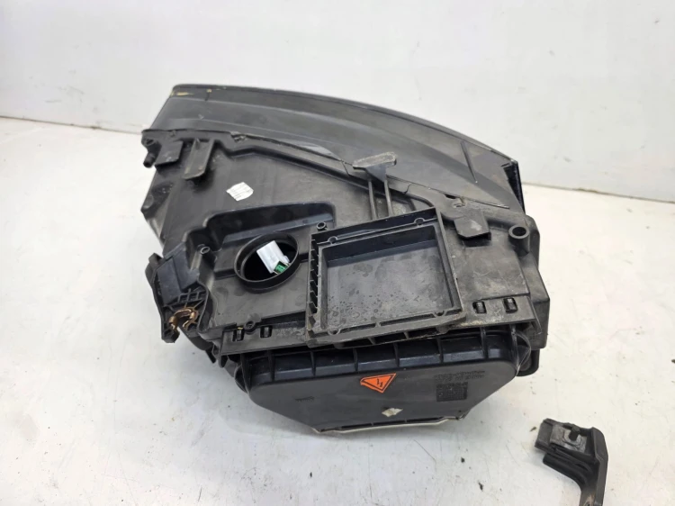 REFLEKTOR LAMPA LEWY PRZÓD BI XENON LED AUDI A5 8T 8T0941029AK EU 27/25
