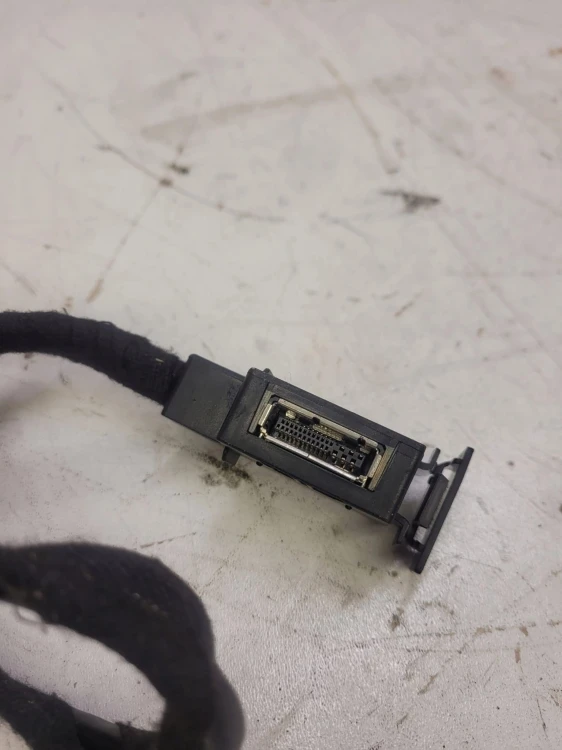KABEL AMI AUX 3G INTERFEJS AUDI A8 D4 4H0051960