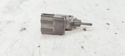 CZUJNIK HAMULCA STOP AUDI A3 A4 A5 A6 3B0945511C