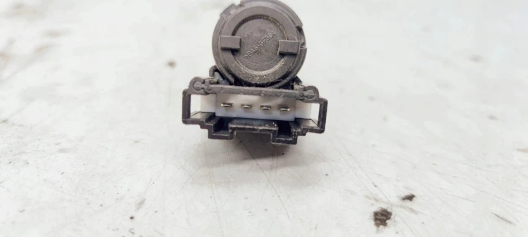 CZUJNIK HAMULCA STOP AUDI A3 A4 A5 A6 3B0945511C