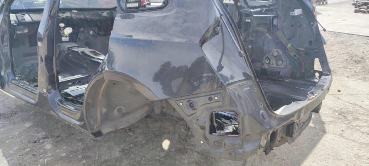 ĆWIARTKA BŁOTNIK PRÓG LEWY TYŁ AUDI Q5 8R LZ7L