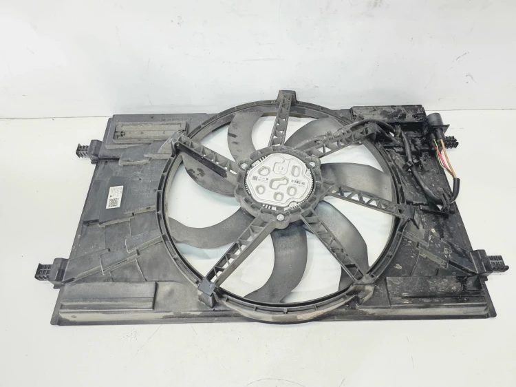 WENTYLATOR + OBUDOWA AUDI VOLKSWAGEN SEAT SKODA 5Q0121203DQ