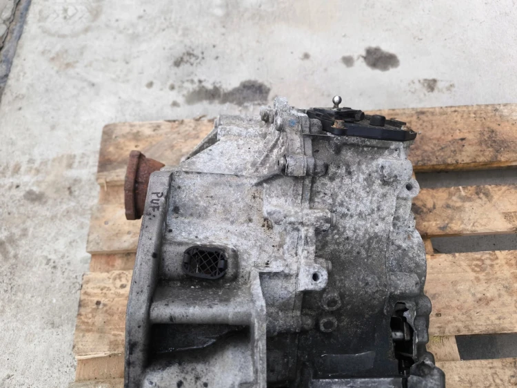 SKRZYNIA BIEGÓW AUDI VW SEAT AUTOMATYCZNA 1.6 TDI PWF USZKODZONA OBUDOWA !!
