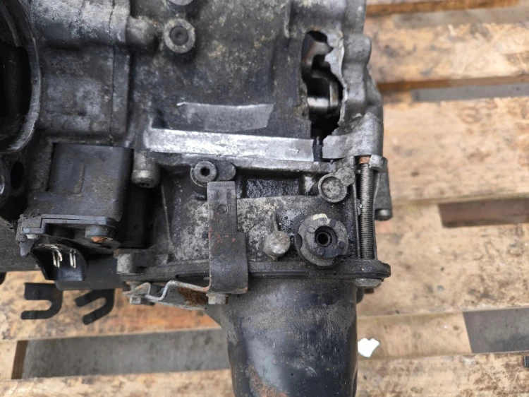SKRZYNIA BIEGÓW AUDI VW SEAT AUTOMATYCZNA 1.6 TDI PWF USZKODZONA OBUDOWA !!