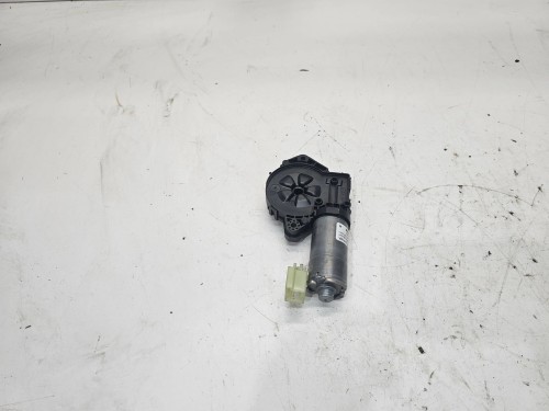 SILNICZEK SILNIK SZYBERDACHU AUDI VW SEAT SKODA 3G9877795G
