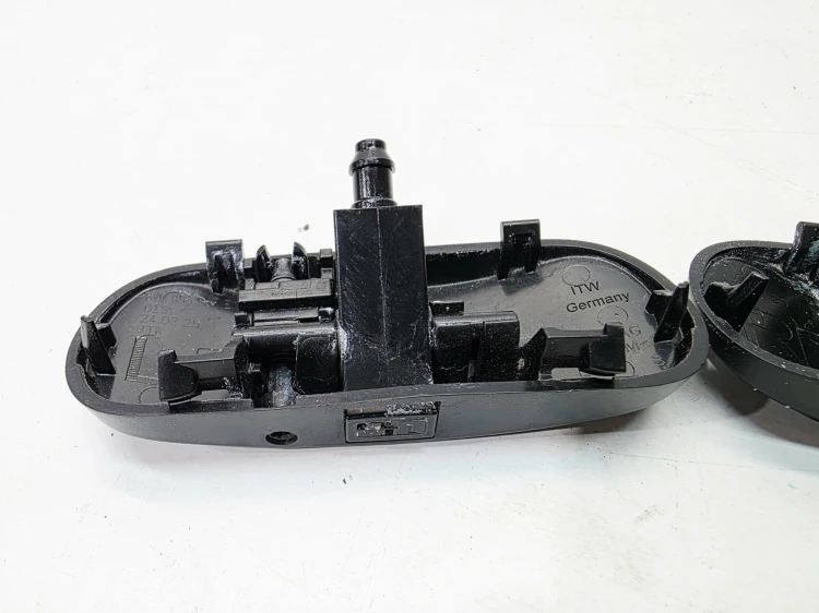 DYSZA SPRYSKIWACZA PRAWA + LEWA MGIEŁKA AUDI A3 8Y 8Y0955987E 8Y0955988E