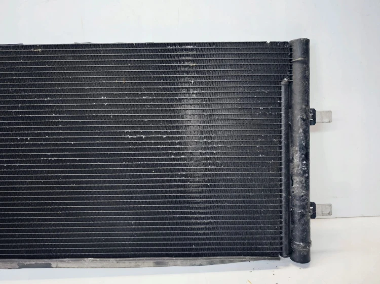 CHŁODNICA SKRAPLACZ KLIMATYZACJI AUDI Q3 8U 8U0260401C