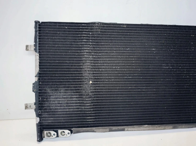 CHŁODNICA SKRAPLACZ KLIMATYZACJI AUDI Q3 8U 8U0260401C
