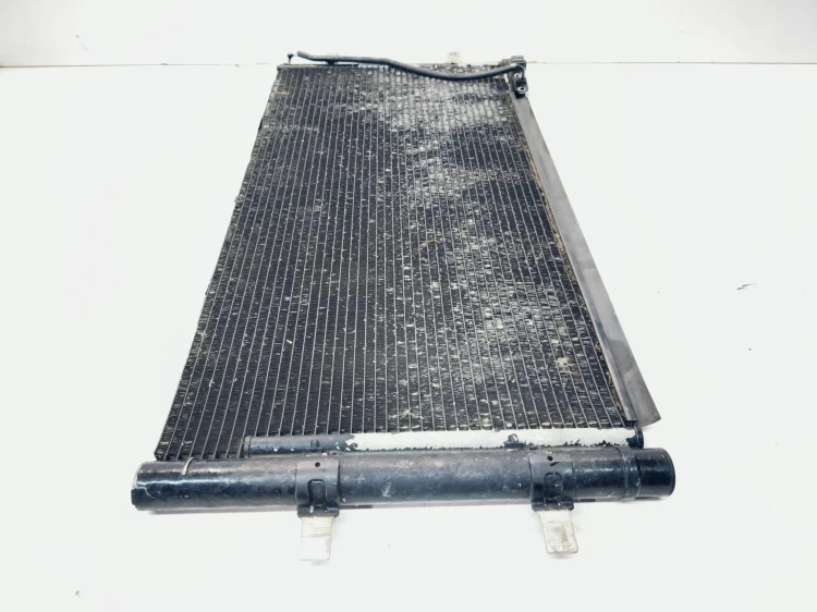 CHŁODNICA SKRAPLACZ KLIMATYZACJI AUDI Q3 8U 8U0260401C