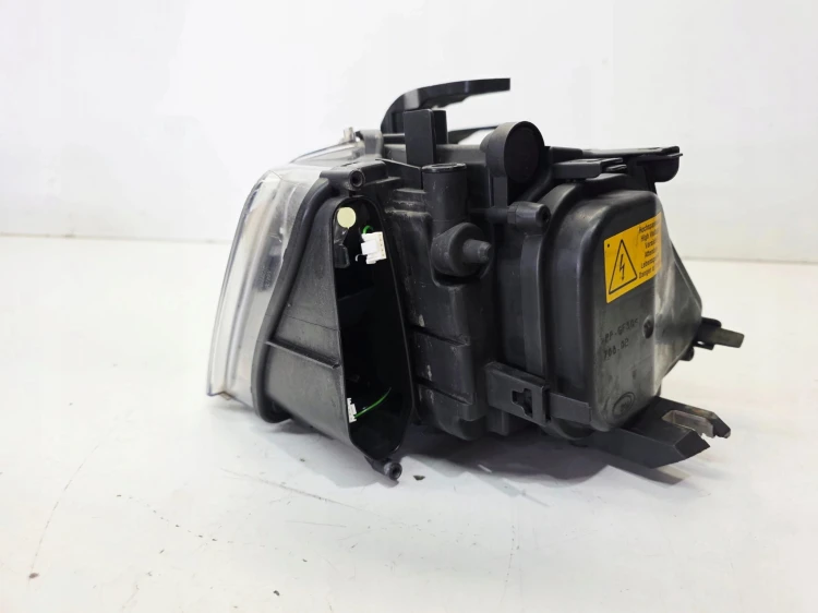 REFLEKTOR LAMPA LEWY PRZÓD BI XENON LED AUDI Q3 8U 8U0941043 EU 38/25