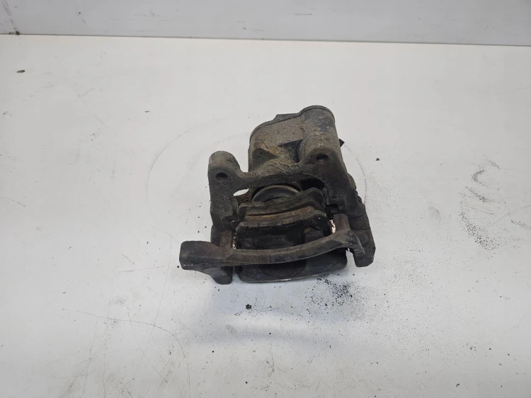 ZACISK HAMULCOWY PRAWY TYŁ AUDI Q3 8U QUATTRO VW 5079/J
