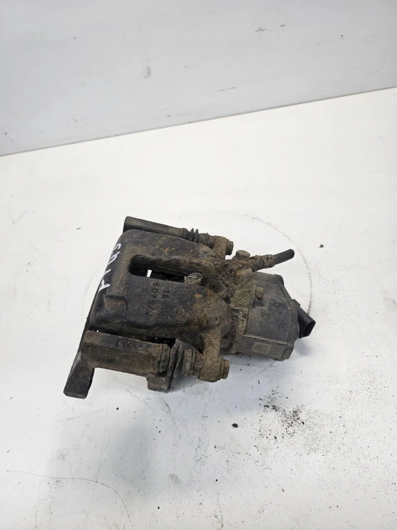 ZACISK HAMULCOWY PRAWY TYŁ AUDI Q3 8U QUATTRO VW 5079/J