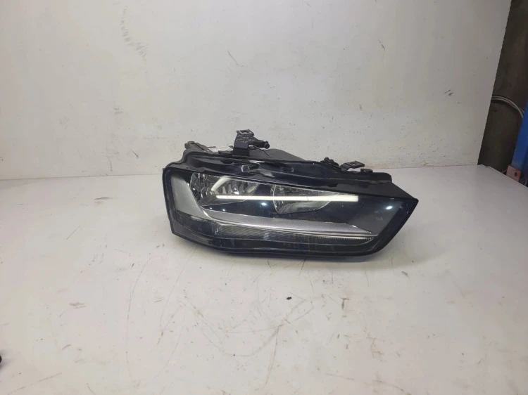 REFLEKTOR PRAWY PRZÓD AUDI A4 B8 LIFT 8K0941004AC