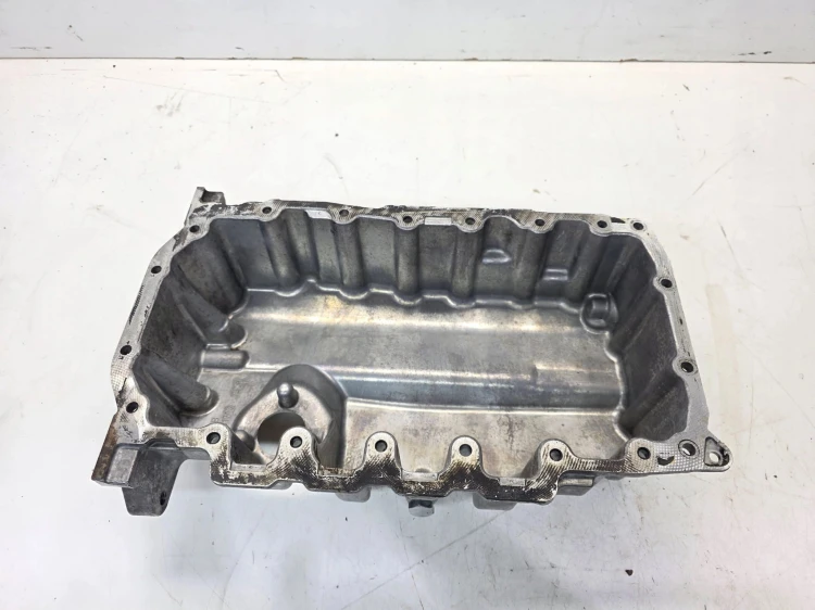 MISKA OLEJOWA AUDI VOLKSWAGEN SEAT SKODA 2.0 TDI 04L103603