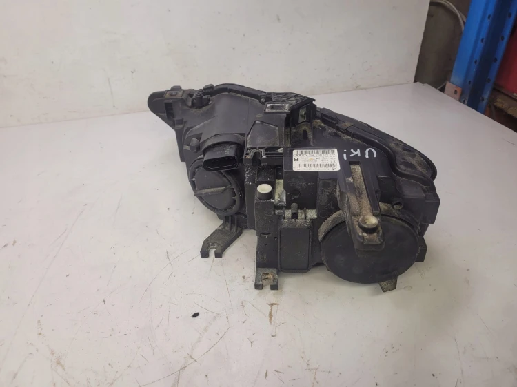 REFLEKTOR PRAWY PRZÓD AUDI A4 B8 LIFT 8K0941004AC