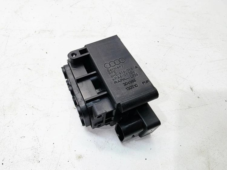 ZAWÓR ROZDZIELACZ PNEUMATYKI AUDI A6 C7 A7 A8 D4 4H0616013A
