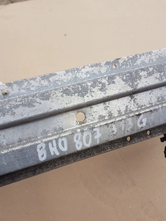 BELKA POD ZDERZAK TYŁ AUDI A4 B7 CABRIO 8H0807313C