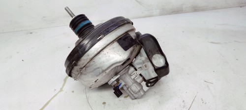 SERWO POMPA HAMULCOWA AUDI A4 B9 A5 8W0612103B