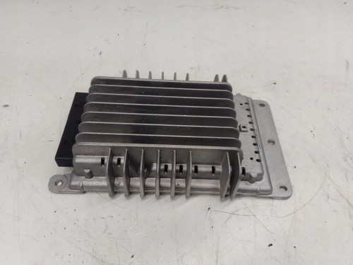 WZMACNIACZ BOSE AUDI A3 8P LIFT 8P4035223C