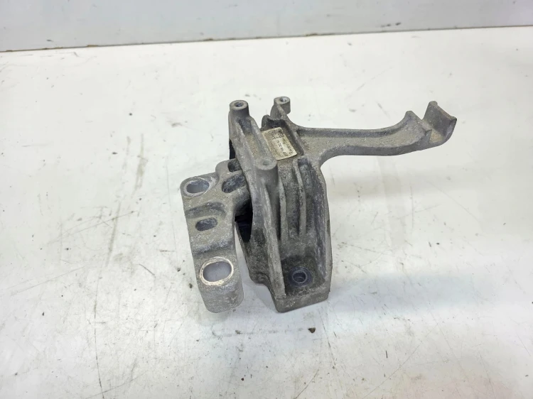 ŁAPA PODUSZKA SILNIKA AUDI VOLKSWAGEN SEAT SKODA 5Q0199262BJ