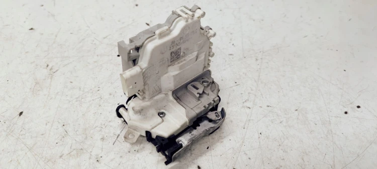 ZAMEK DRZWI LEWY TYŁ AUDI A1 8X0839015C 6 PIN