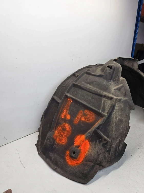 NADKOLE LEWY PRZÓD AUDI A4 B9 8W0821171 MATERIAŁOWE