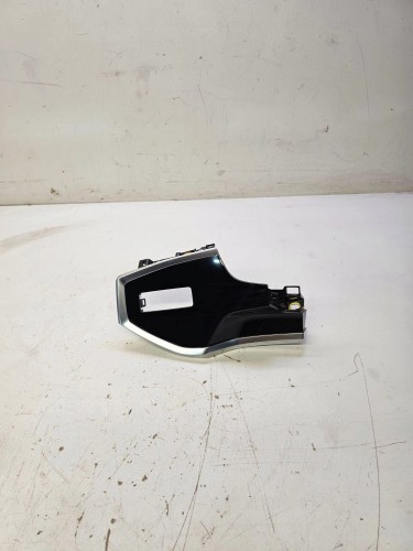 DEKOR KONSOLI DESKI LEWY AUDI Q3 F3 83B853189A