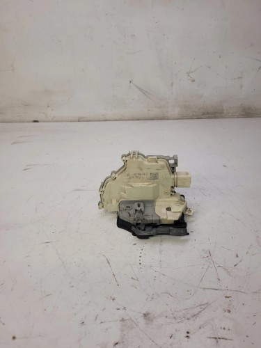 ZAMEK DRZWI PRAWY TYŁ AUDI A4 B9 A5 A6 4G0839016F