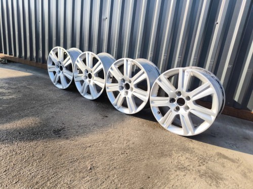 FELGA FELGI VW AUDI A4 A5 A6 7.5J R17 ET45 8K0601025B R*26* KOMPLET
