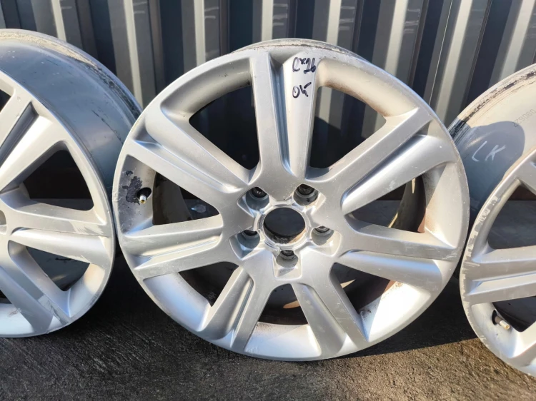 FELGA FELGI VW AUDI A4 A5 A6 7.5J R17 ET45 8K0601025B R*26* KOMPLET