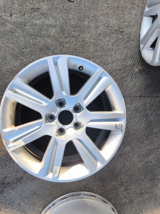FELGA FELGI VW AUDI A4 A5 A6 7.5J R17 ET45 8K0601025B R*26* KOMPLET