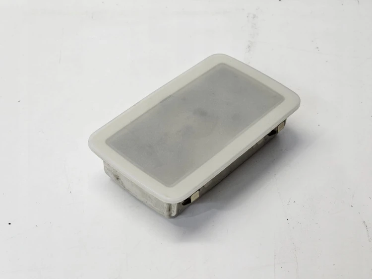 OŚWIETLENIE KABINY AUDI A6 C6 KOMBI 4L0947123