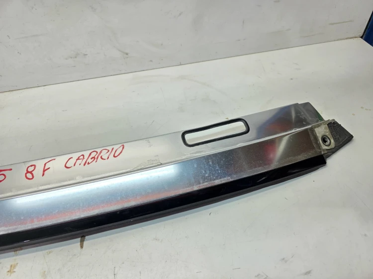 LISTWA CHROM SZYBY CZOŁOWEJ PRAWA AUDI A5 8F CABRIO 8F0853829B