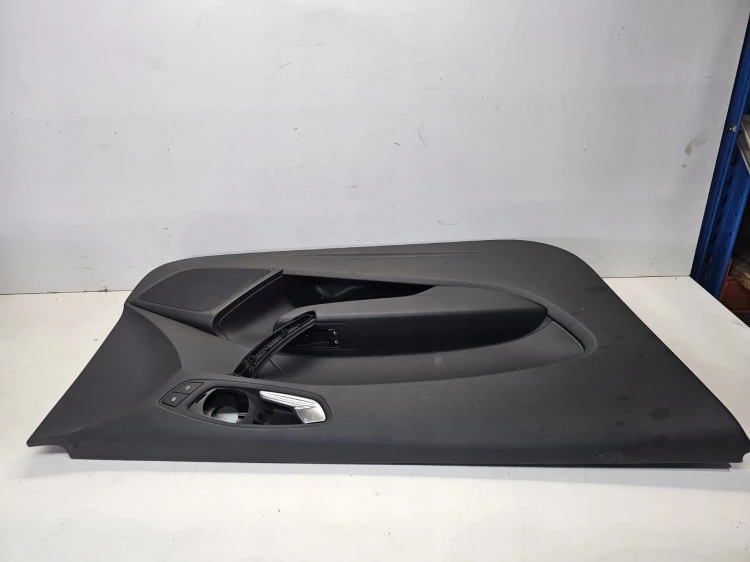BOCZEK DRZWI LEWY PRZÓD AUDI A1 8X 3-DRZWI 8X3867117 *1*