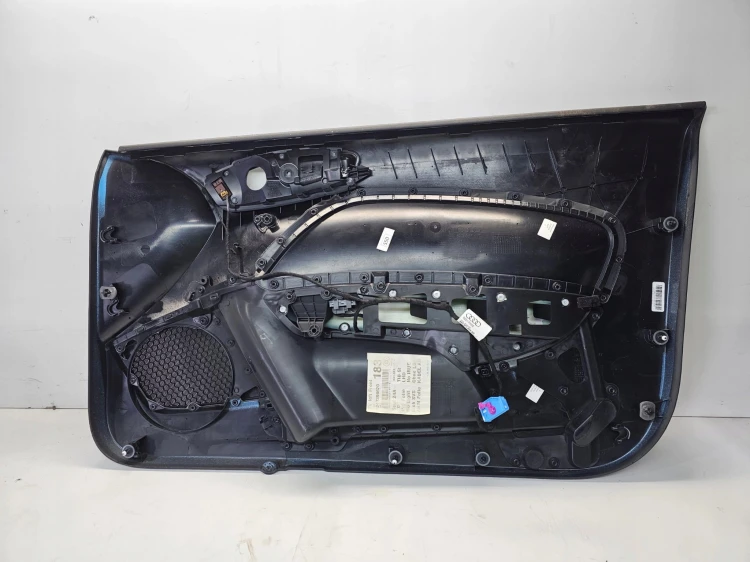 BOCZEK DRZWI LEWY PRZÓD AUDI A1 8X 3-DRZWI 8X3867117 *1*