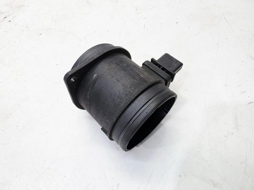 PRZEPŁYWOMIERZ CZUJNIK MASY POWIETRZA AUDI VOLKSWAGEN SEAT SKODA 03H906461