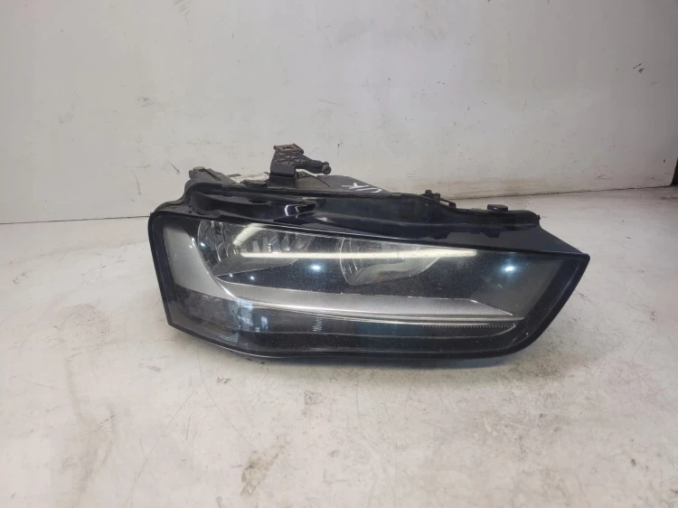 REFLEKTOR PRAWY PRZÓD AUDI A4 B8 LIFT 8K0941004M