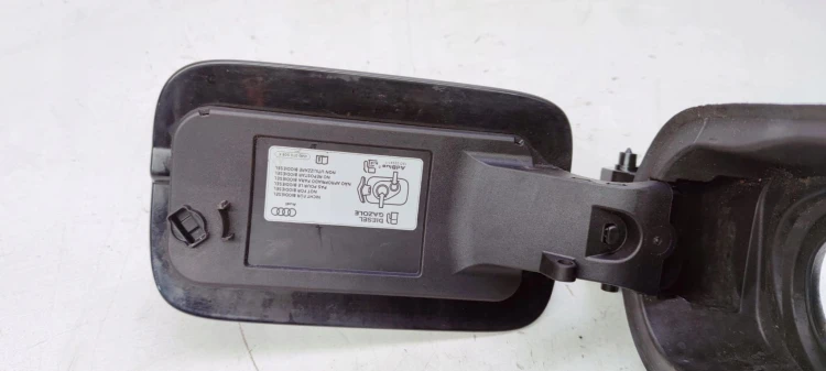 KLAPKA WLEWU PALIWA AUDI A4 B9 8W0809906A LY9B