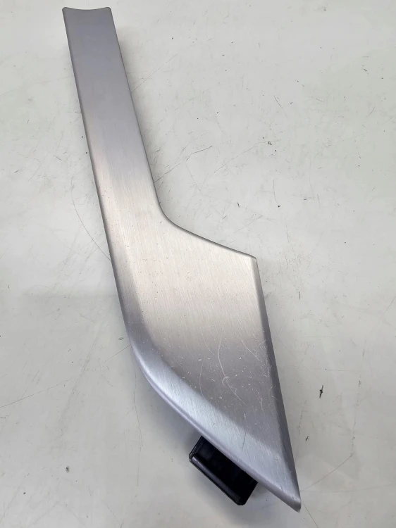 DEKOR DRZWI PRAWY PRZÓD AUDI A4 B9 8W0867410