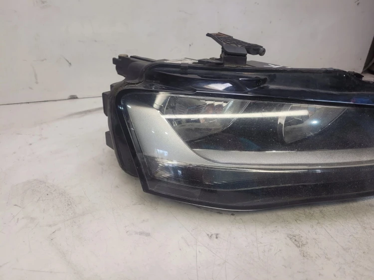 REFLEKTOR PRAWY PRZÓD AUDI A4 B8 LIFT 8K0941004M