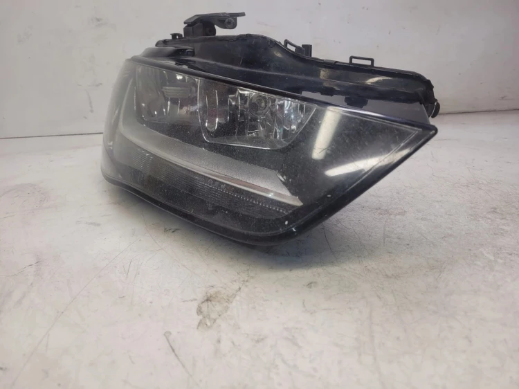 REFLEKTOR PRAWY PRZÓD AUDI A4 B8 LIFT 8K0941004M