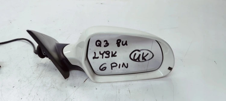 LUSTERKO ZEWNĘTRZNE PRAWE AUDI Q3 8U 6 PIN LY9K UK 8U2857410D