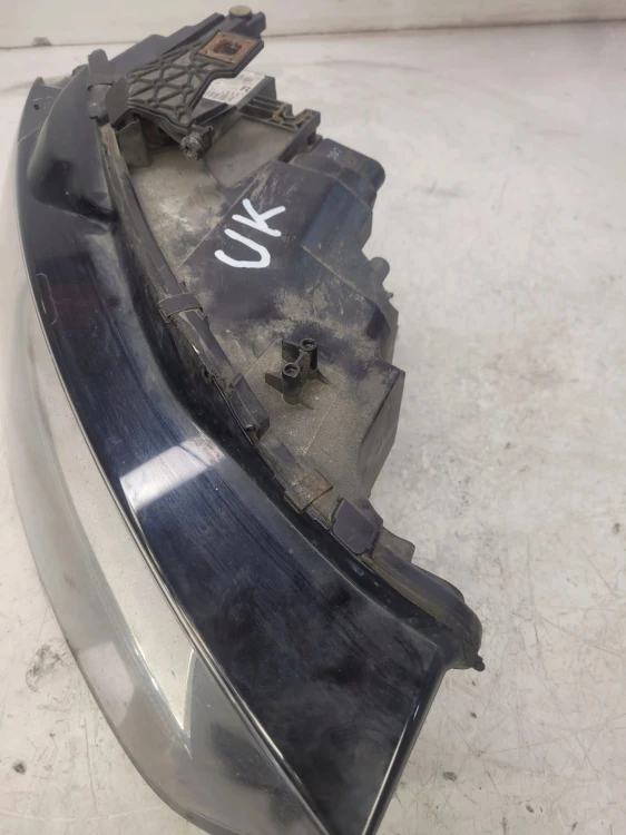 REFLEKTOR PRAWY PRZÓD AUDI A4 B8 LIFT 8K0941004M
