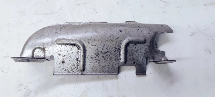 OSŁONA TERMICZNA PRAWA AUDI A6 C6 2.4 06E253036J