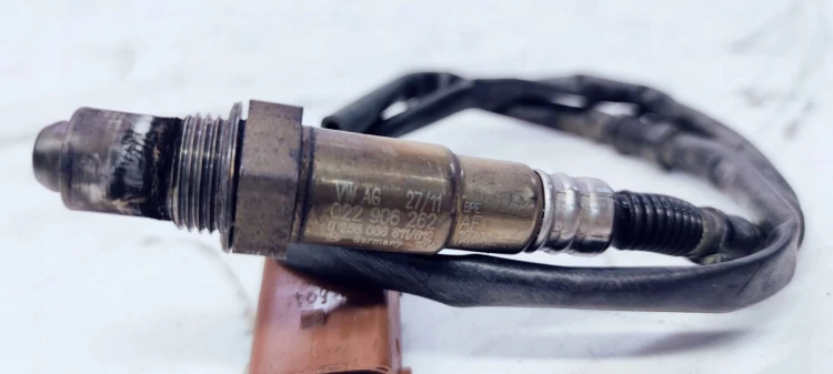 CZUJNIK TEMPERATURY SONDA AUDI VW SEAT 022906262AF