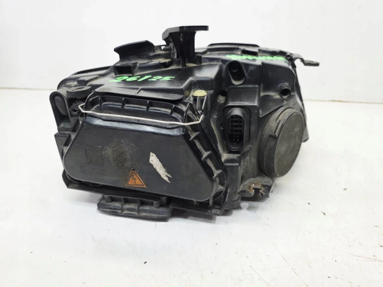 REFLEKTOR LAMPA LEWY PRZÓD BI XENON LED AUDI A5 8T 8T0941029AK EU 26/25